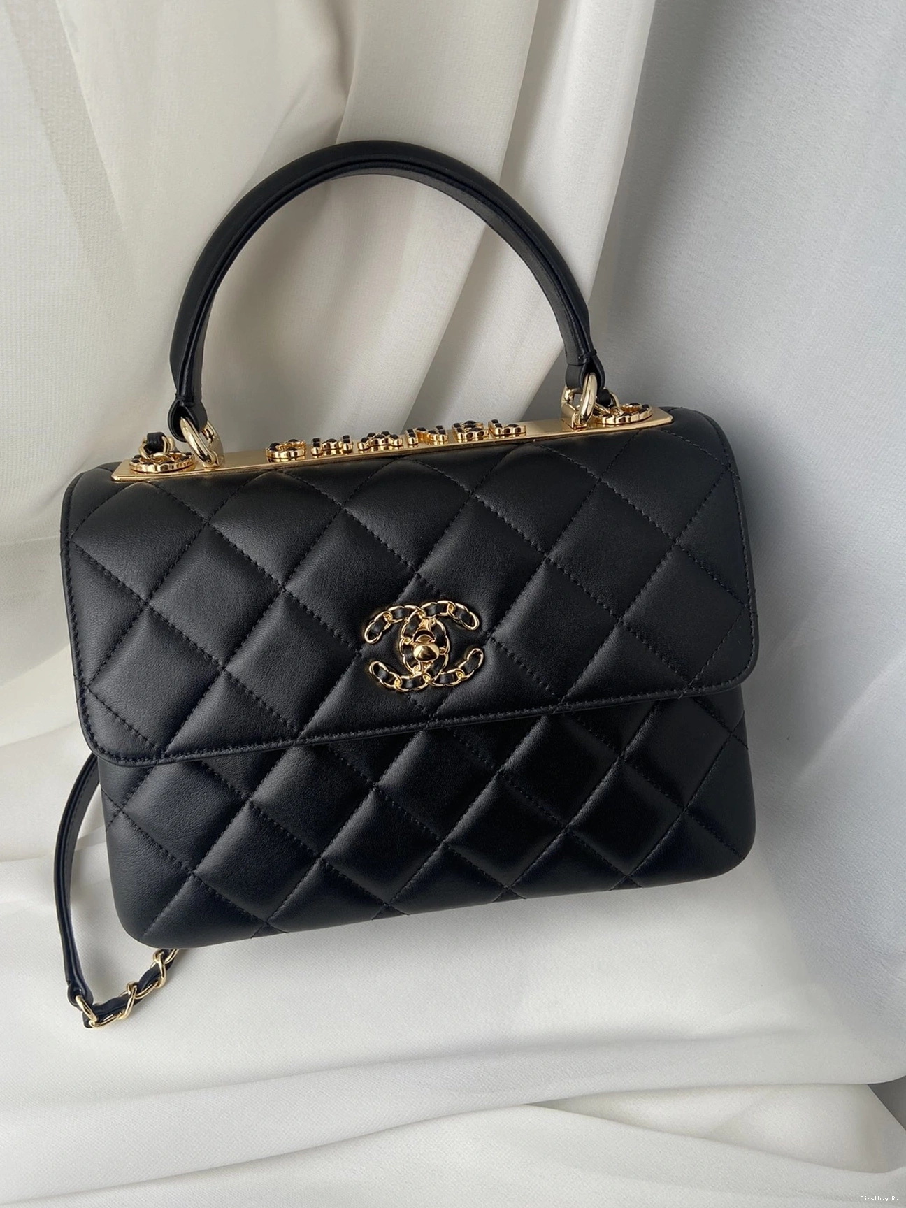 First Bag Ru trendy CHANEL -25CM CC 0713